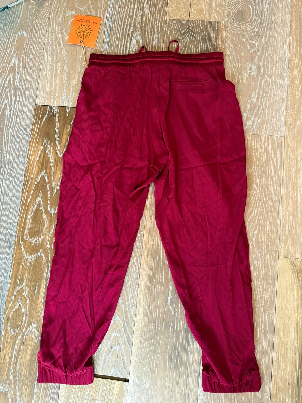 Ramy Brook Crop Jogger Pants Women's Chili Drawstring
New - Picture 9 of 10